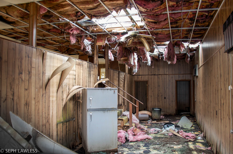 Illustration for article titled NASCAR's Original Racetrack Is an Abandoned Ruin Today